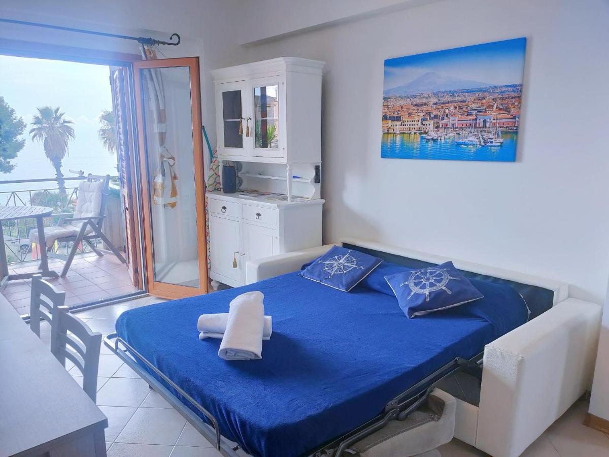 Apartamento Taormina By The Sea Mazzeo Exterior foto